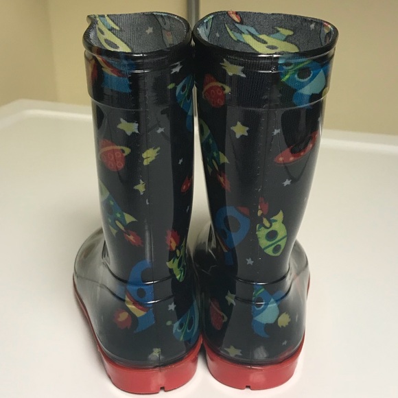 Space/Rocket Ship Rain Boots Toddler Size 5 - Picture 3 of 8